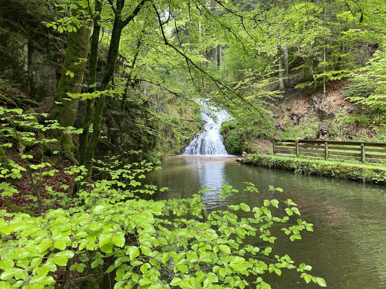 La cascade depuis plombières